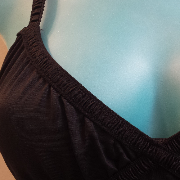 EUC Lululemon Dance Strap Tank, Black, Size 6 - Picture 4 of 6